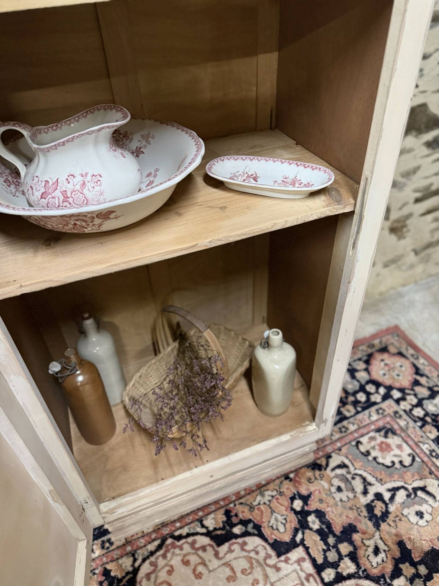 Petite armoire une porte art déco patinée