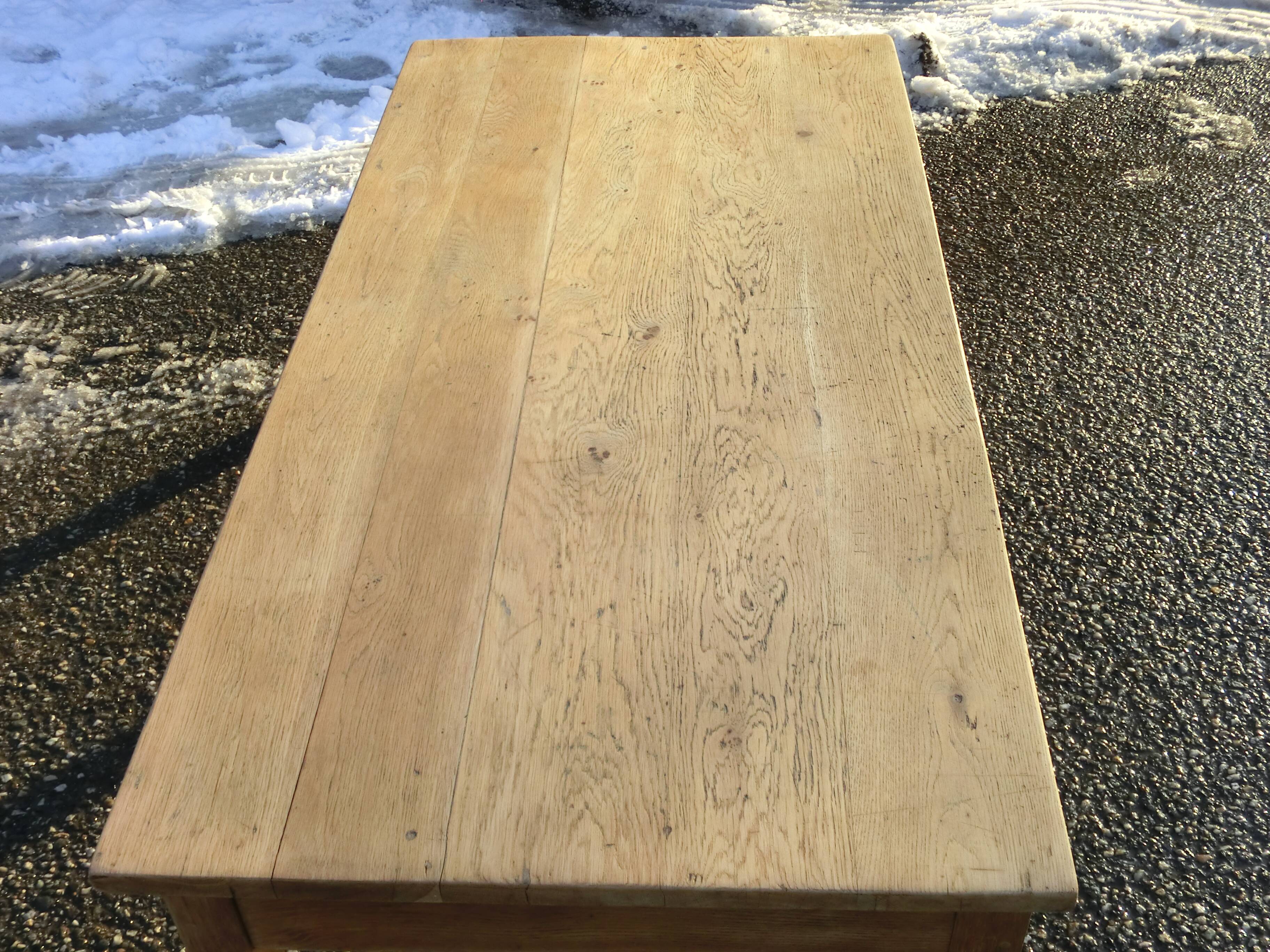 Superbe ancienne table basse de ferme en chêne massif