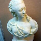 Bust countess of barry patinated in staff