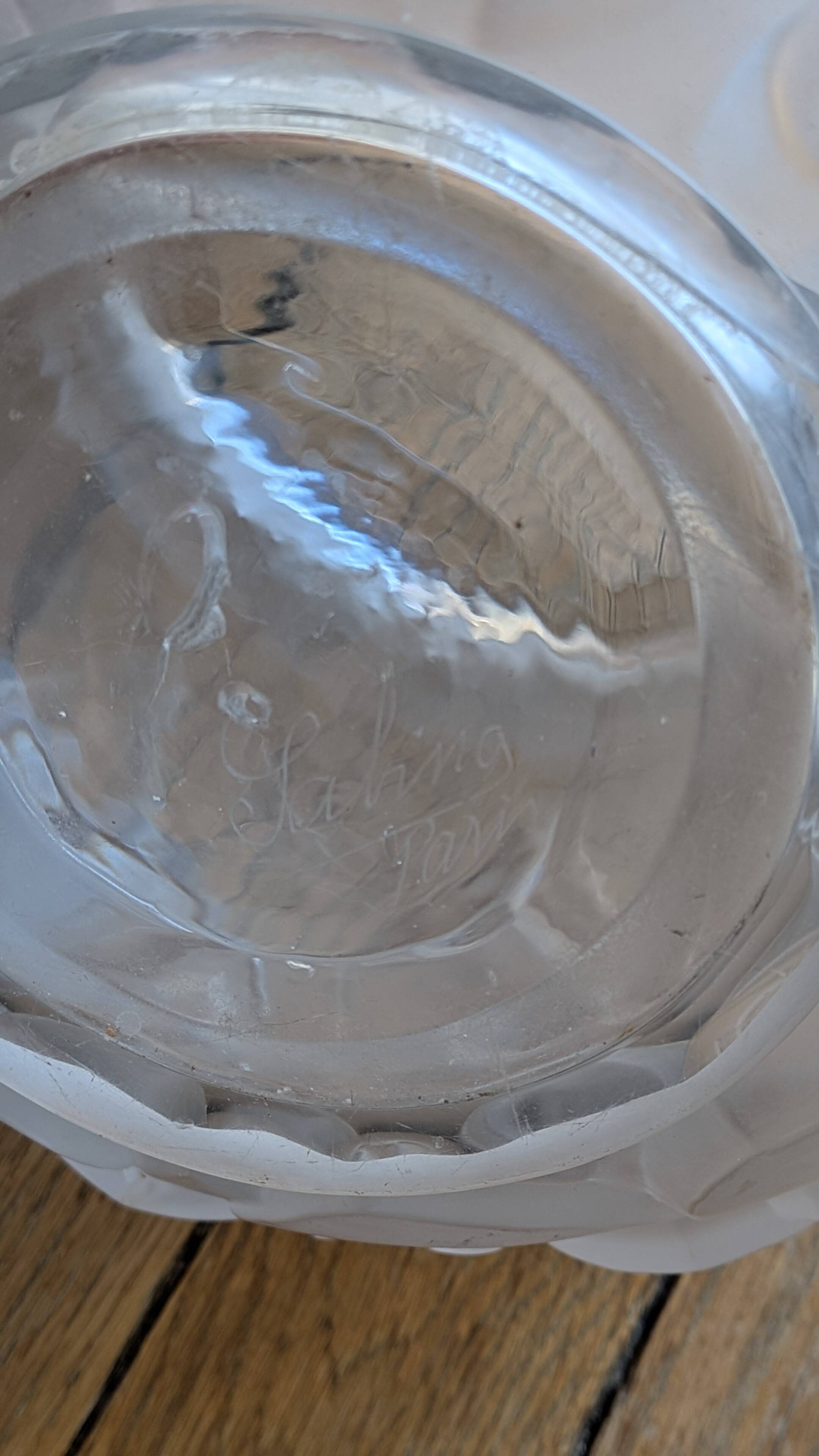 Vase en verre "Pivoines" signé Sabino