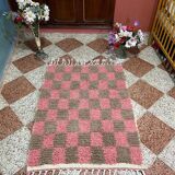Traditional handmade pure wool rug, size 200 x 300 cm