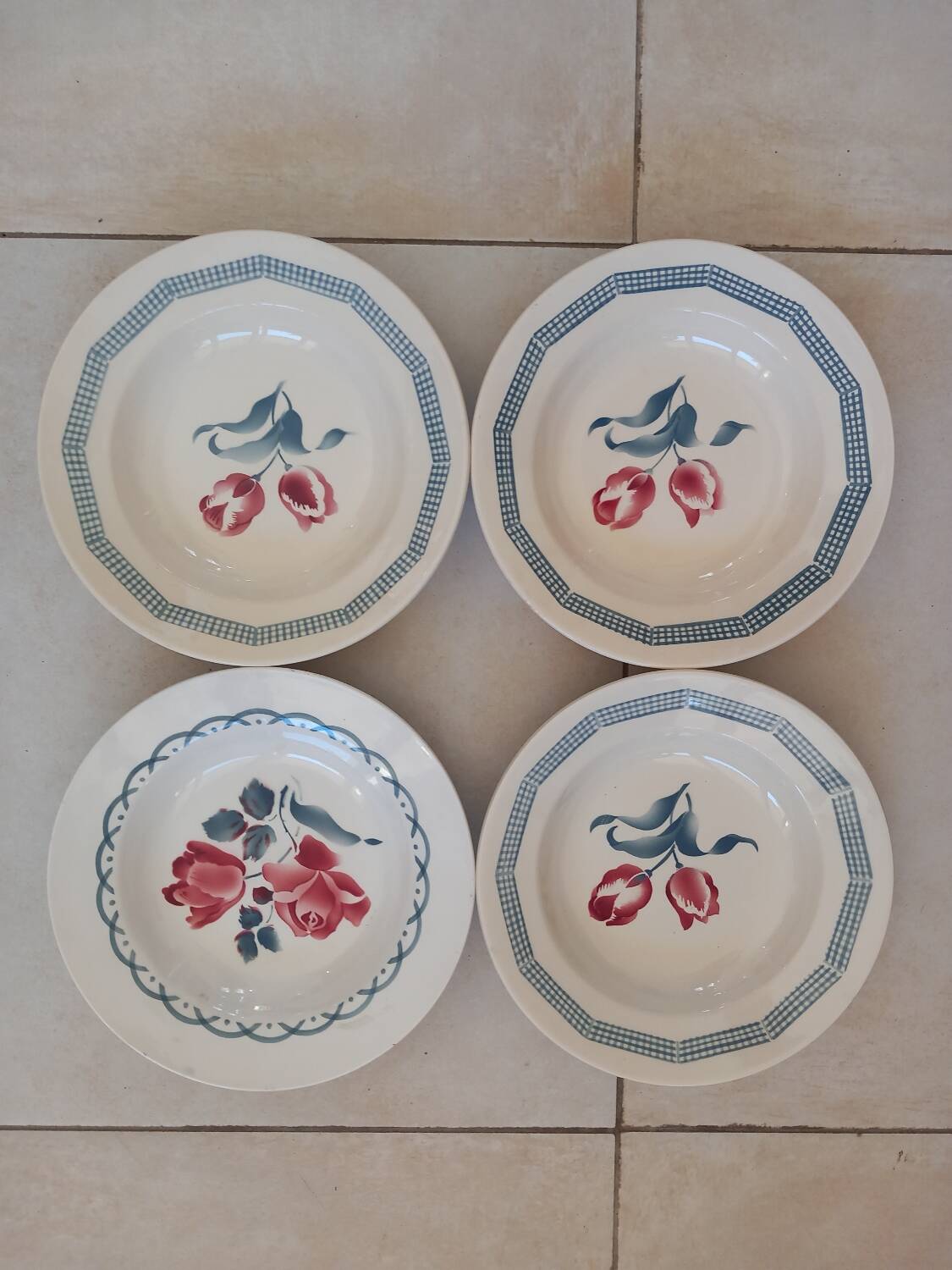 Digoin plates