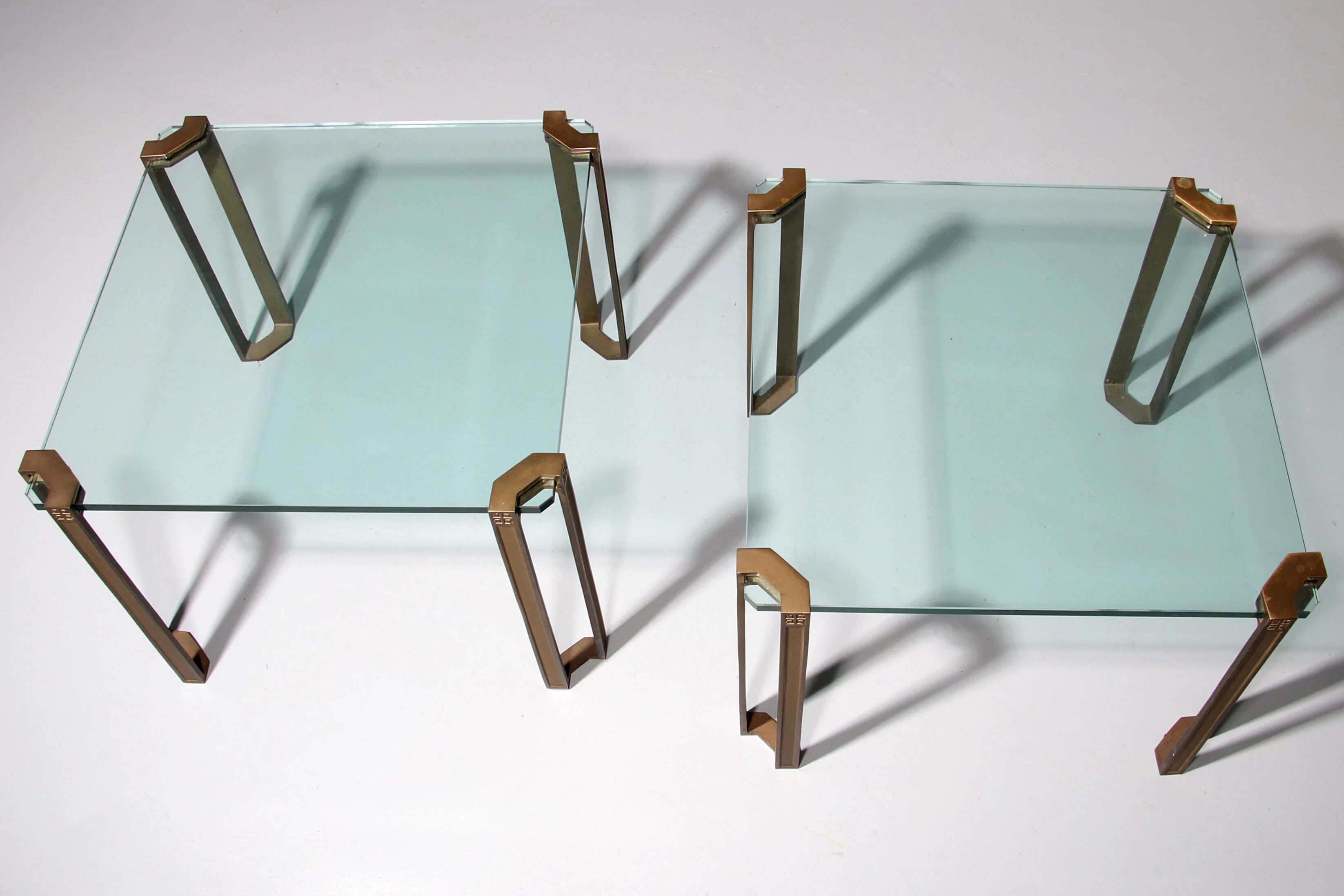 Design intemporel de Peter Ghyczy – Tables d'appoint T24 des années 1970 (60x60x45)