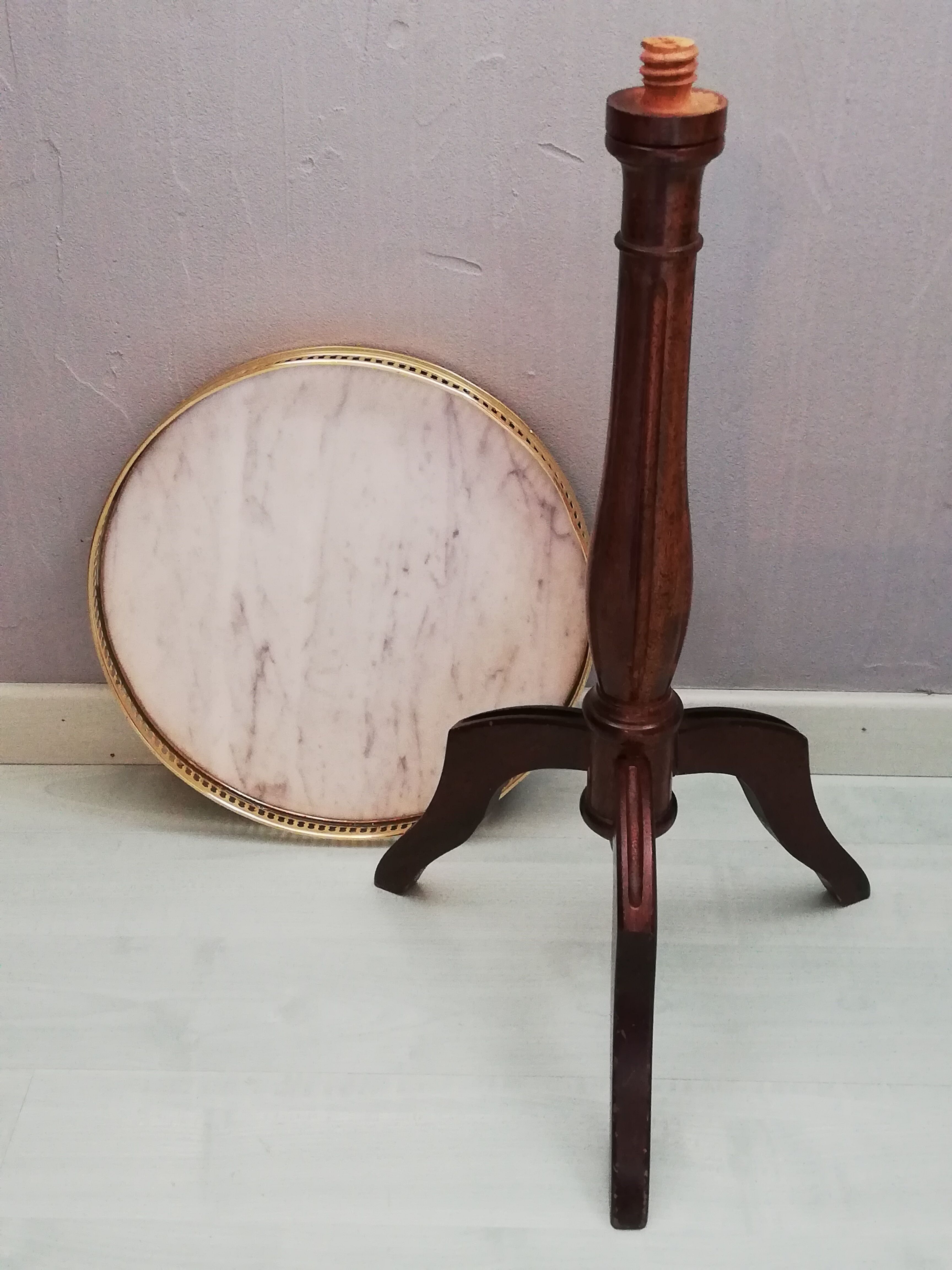 Pedestal table form Bouillotte Louis XVI