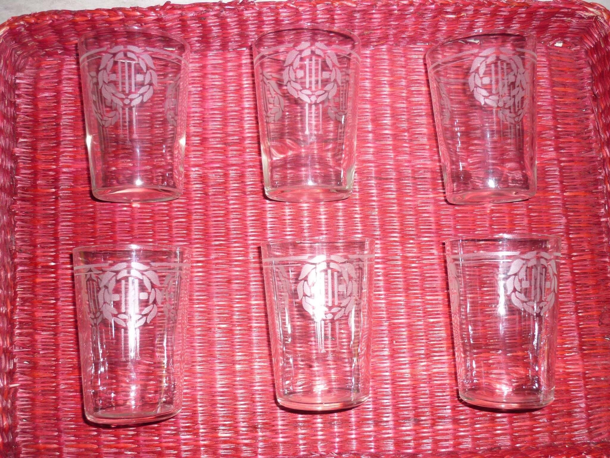 Old sandblasted glasses with laurel wreaths x6