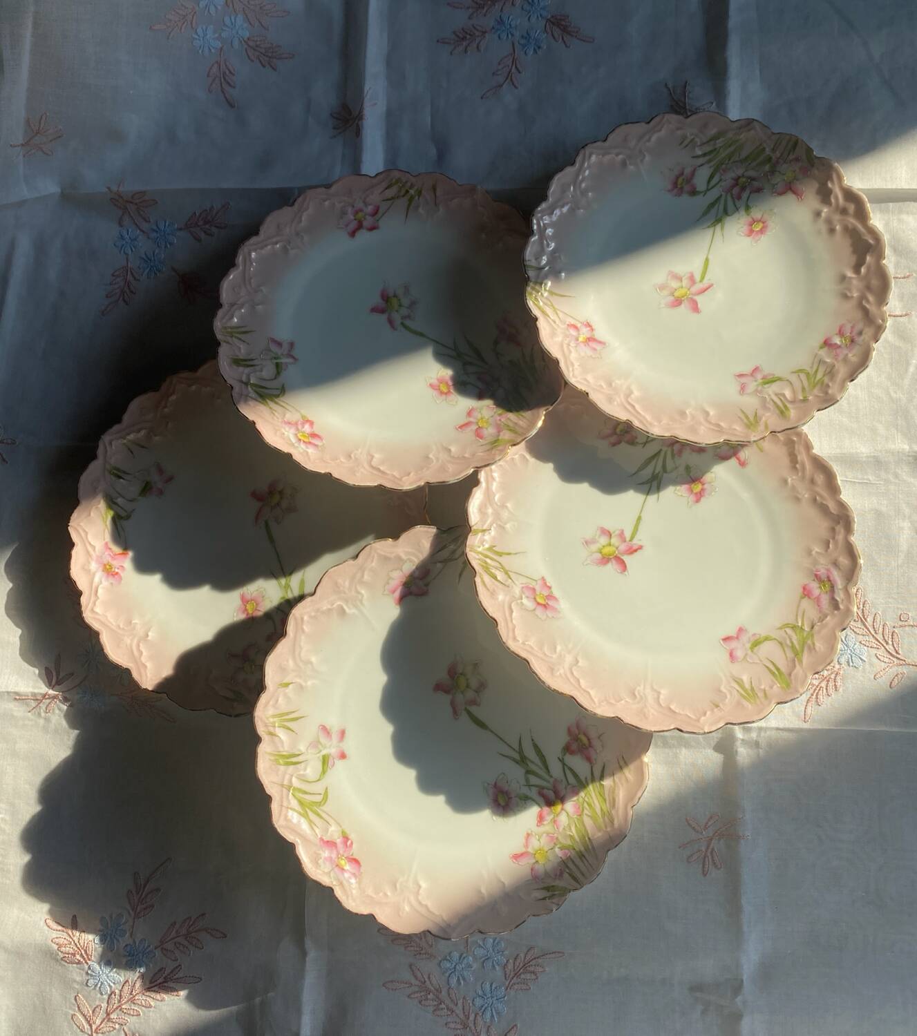Set of 5 Art Nouveau dessert plates