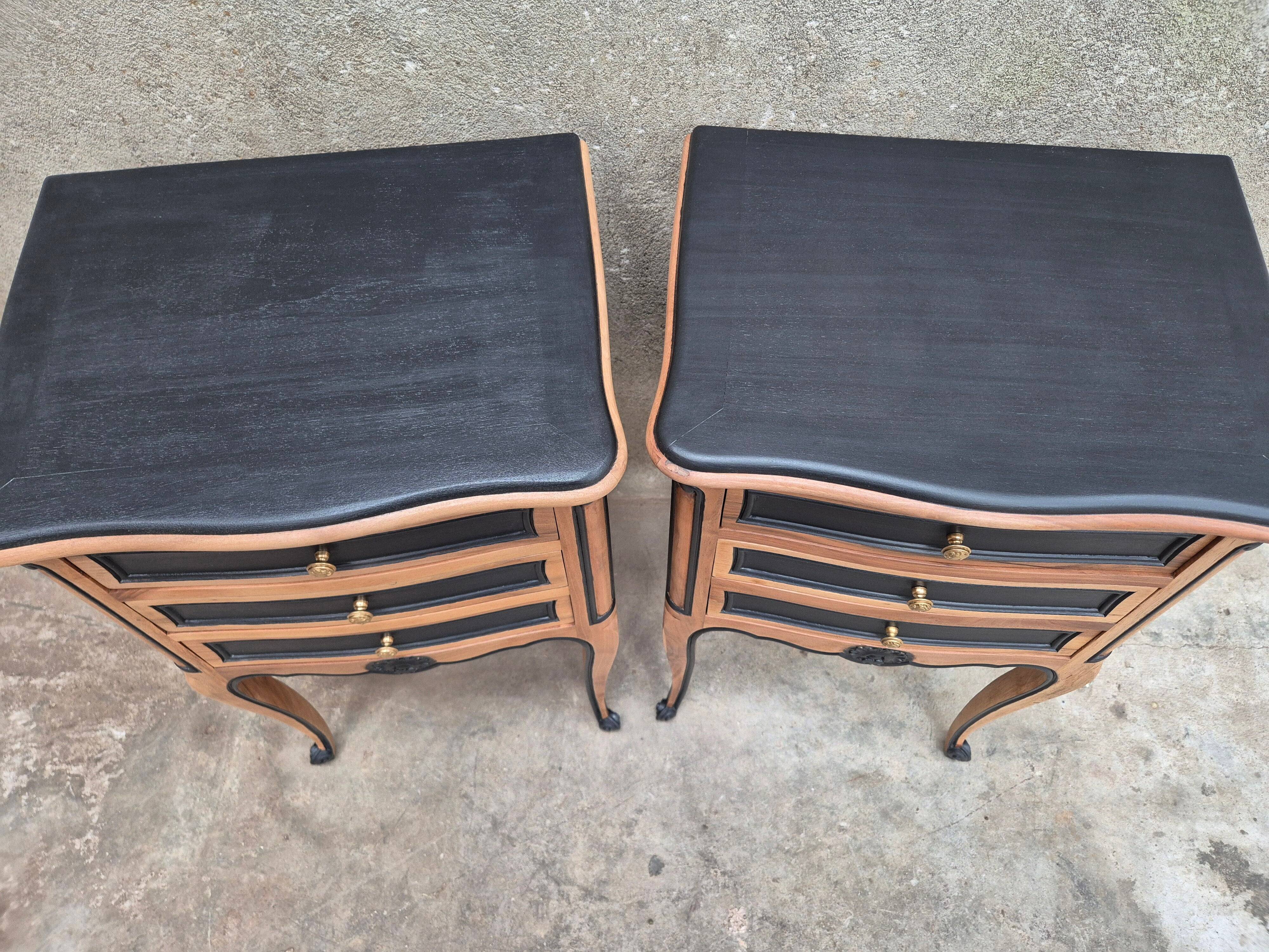 Set of bedside tables