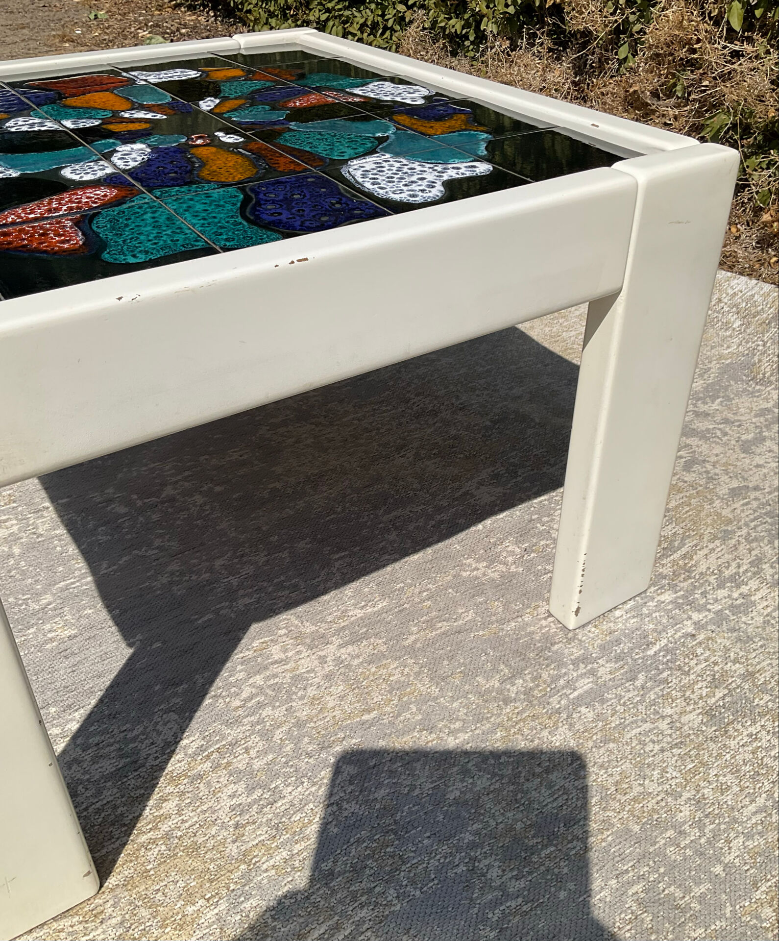 Vintage coffee table in wood and ceramic signed from the 70s-80s.