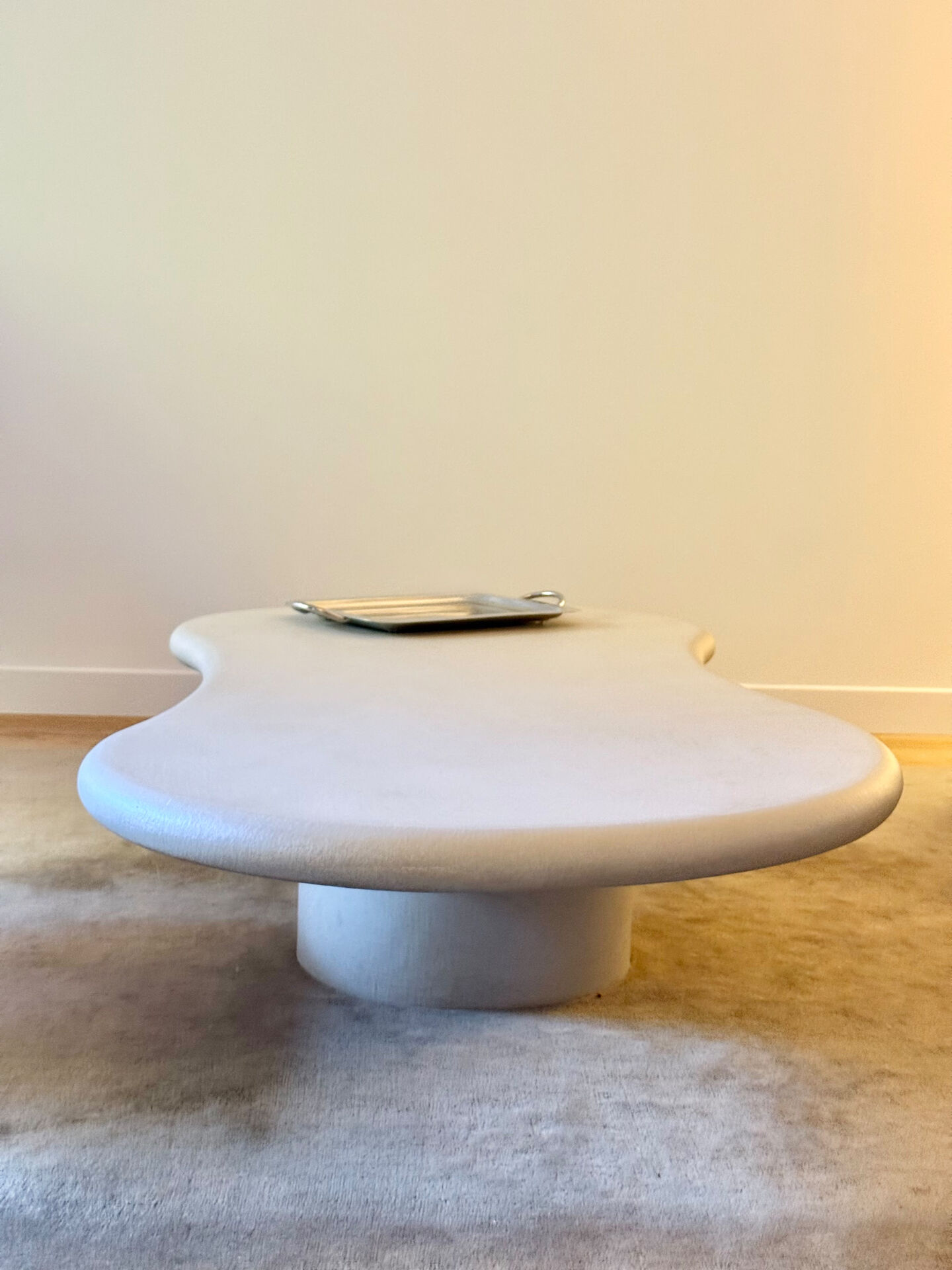Table Bieke Casteleyn Out of Line 162