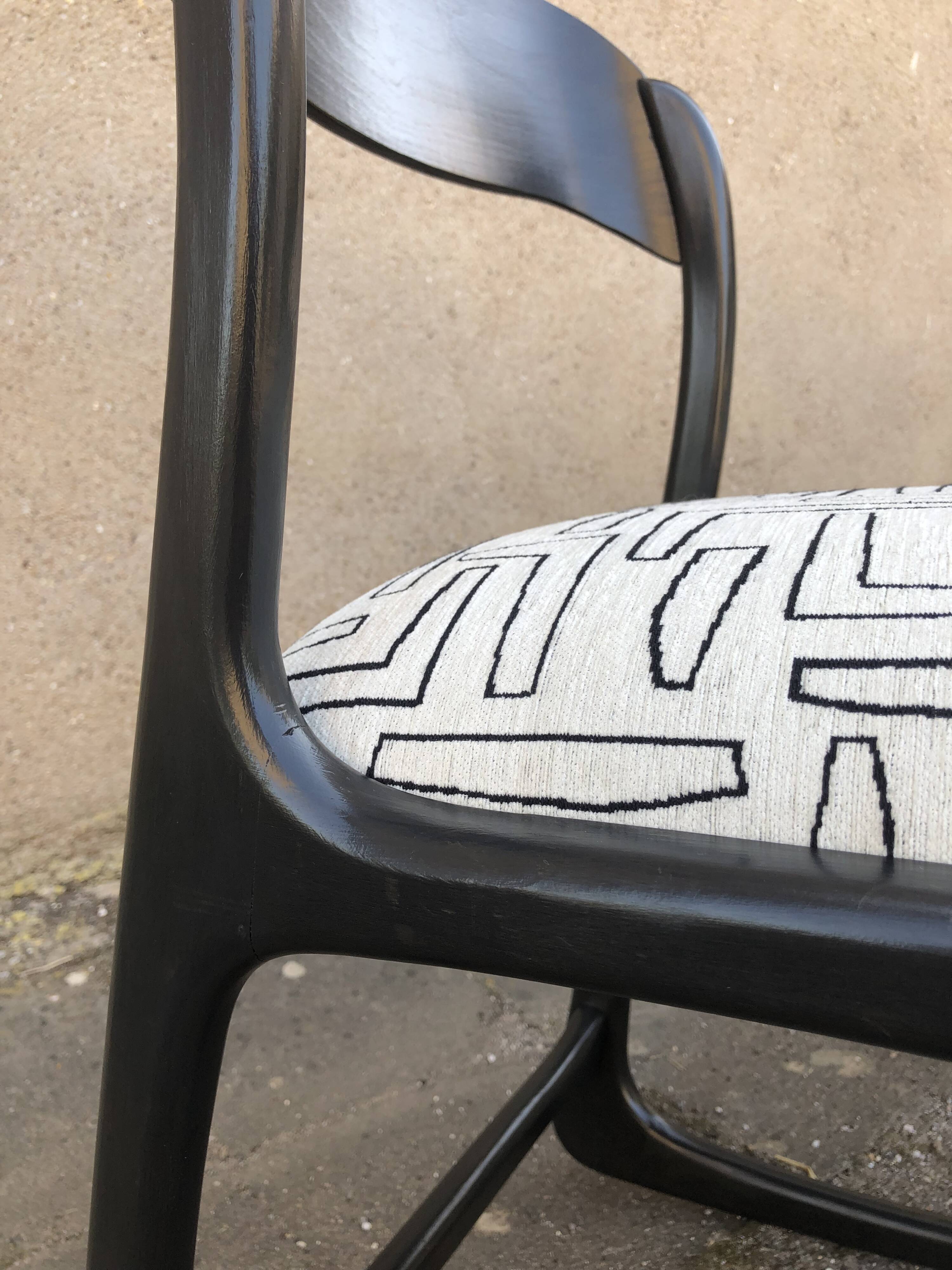 4 chaises Baumann Traîneau