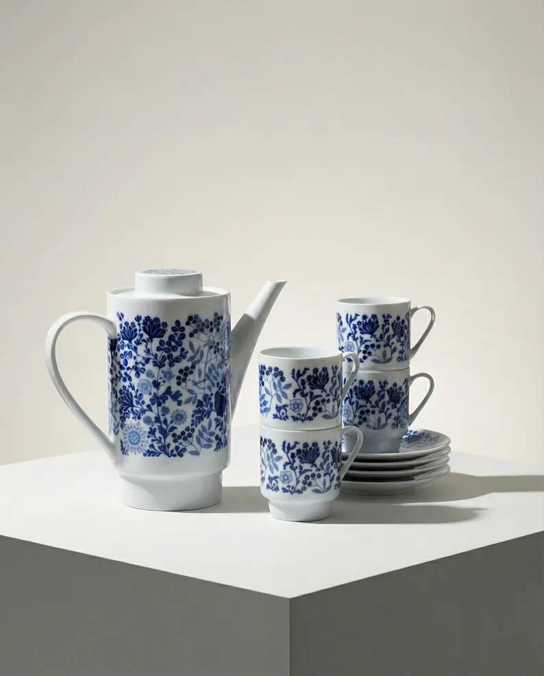 Vintage Melitta coffee service – White porcelain with blue flowers – 1970s – Made in Germany
