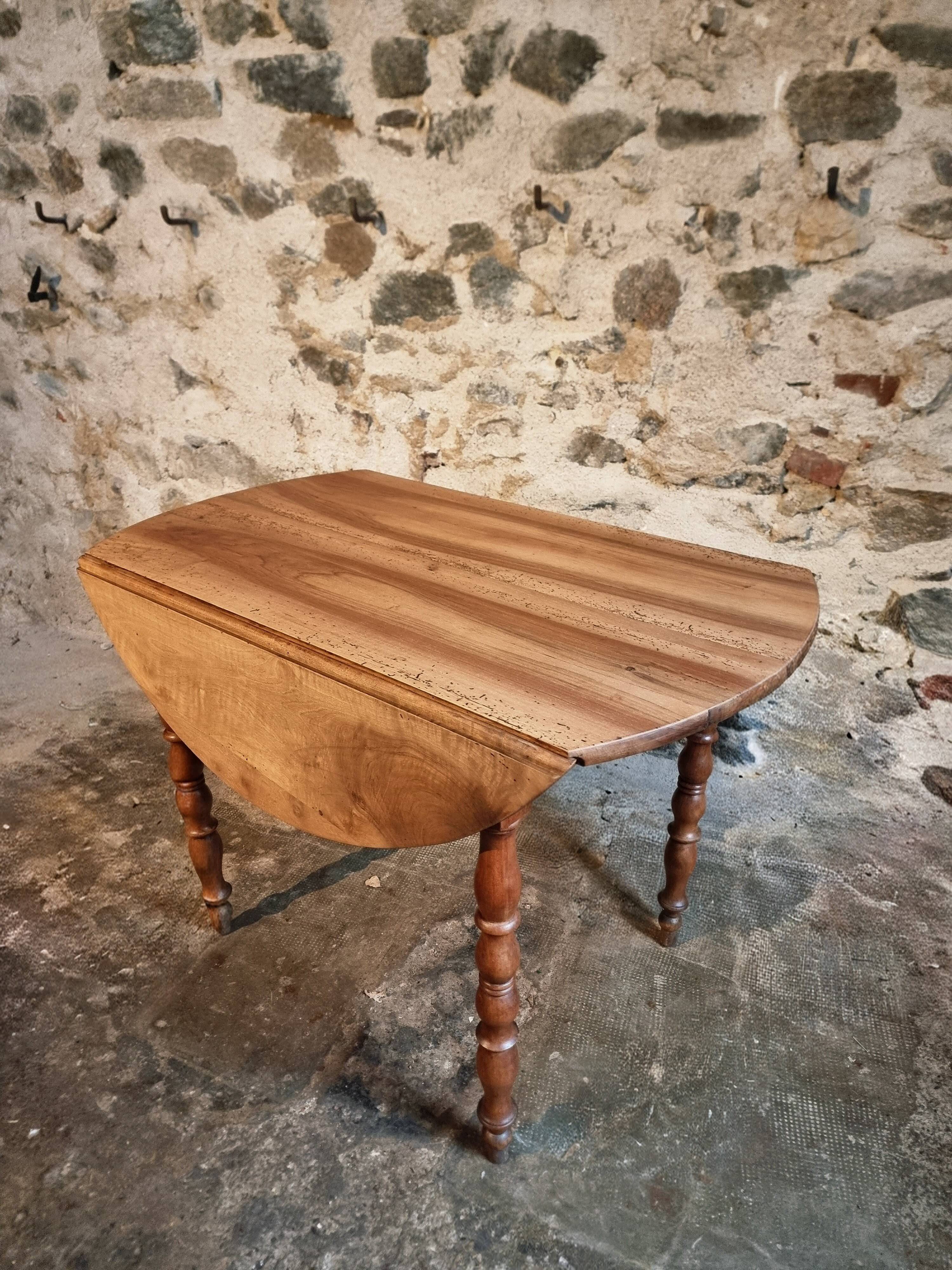 Antique walnut drop-leaf dining table – French round table 110 cm