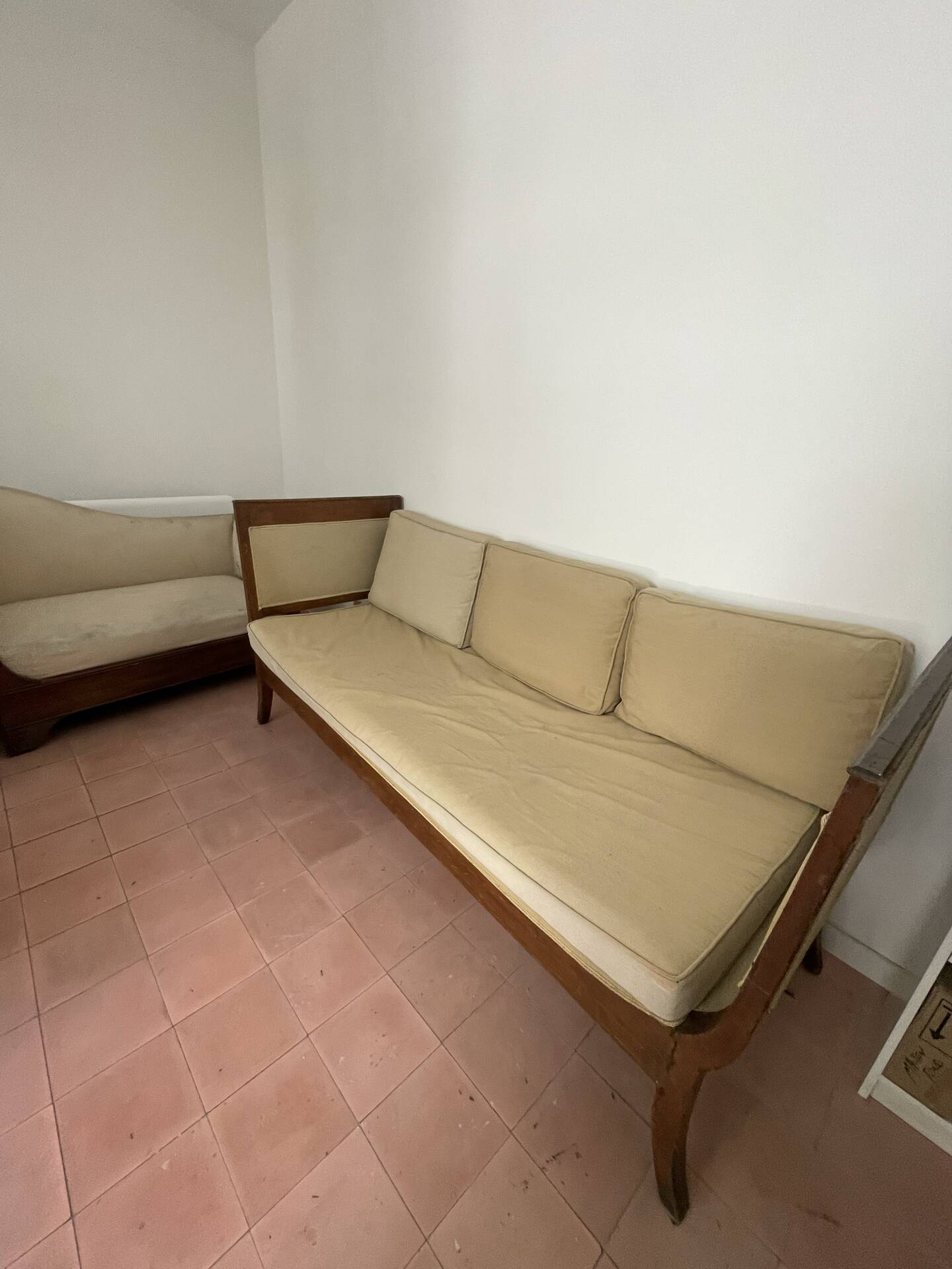 Banquette style restoration