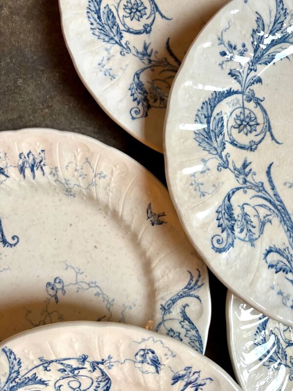 6 assiettes plates Gien en terre de fer, service ''Rinceaux'' n°2