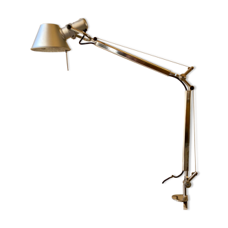 Artemide Tolomeo mini desk lamp on pliers and design Michele De Lucchi - Giancarlo Fassina