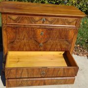Walnut and walnut burl commode in Louis Philippe style.