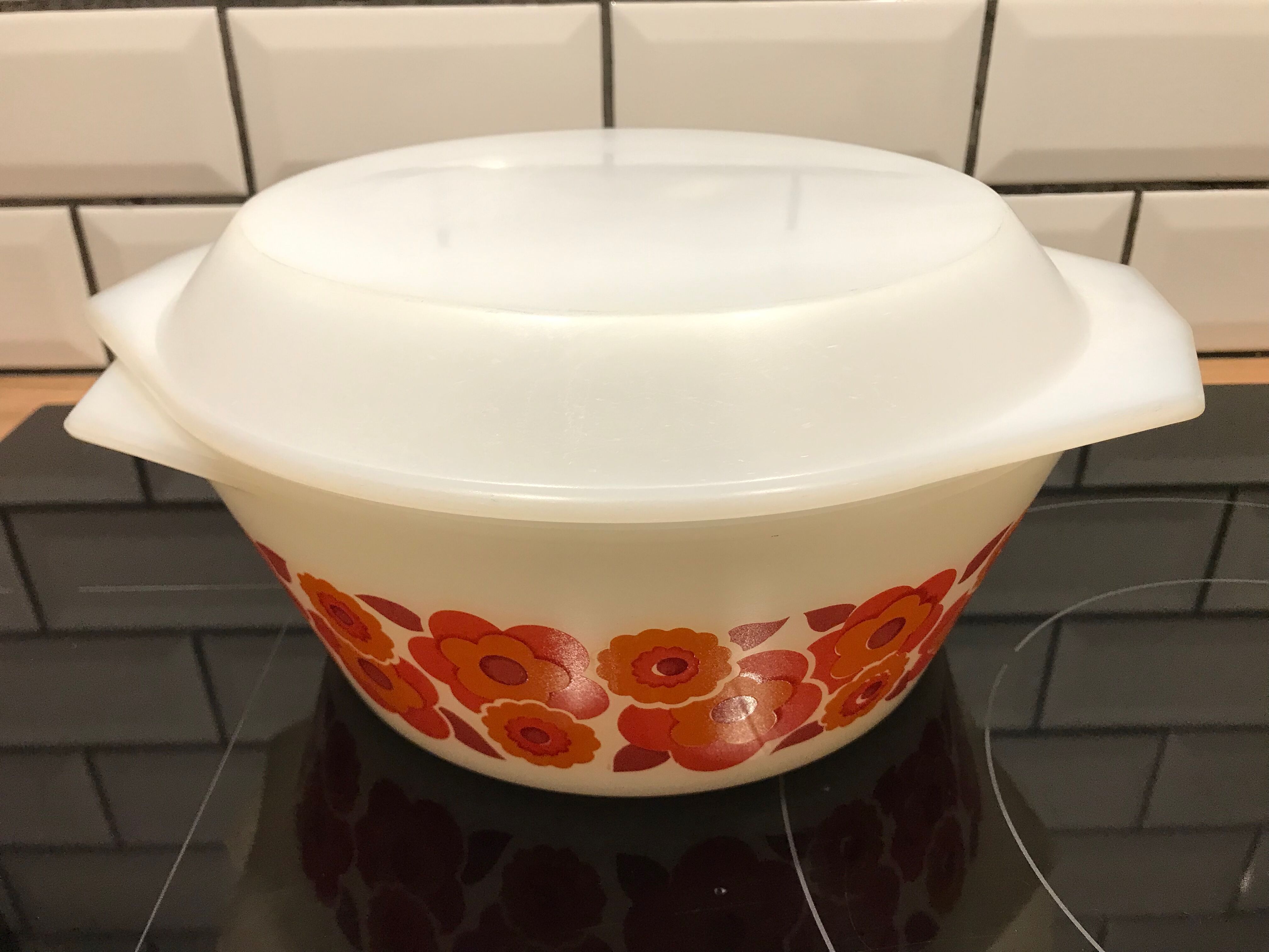 Arcopal casserole dish