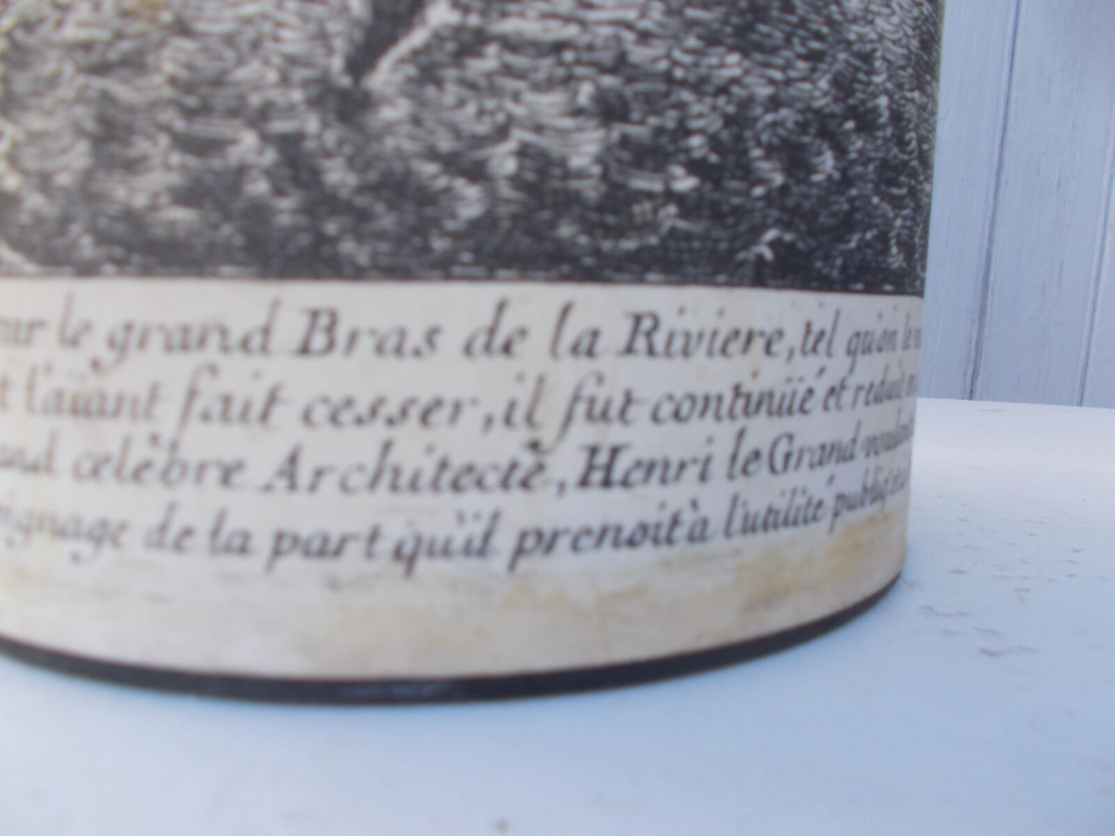 Vintage umbrella holder