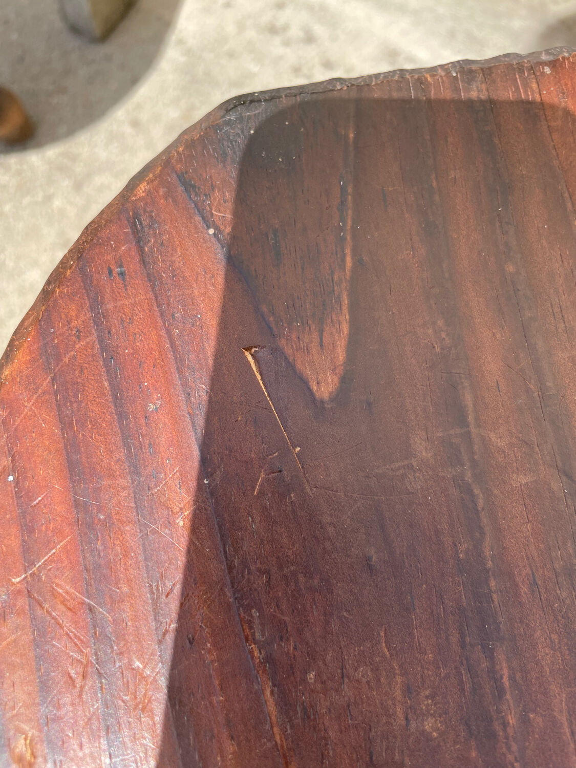 Tabouret en bois tripode vintage