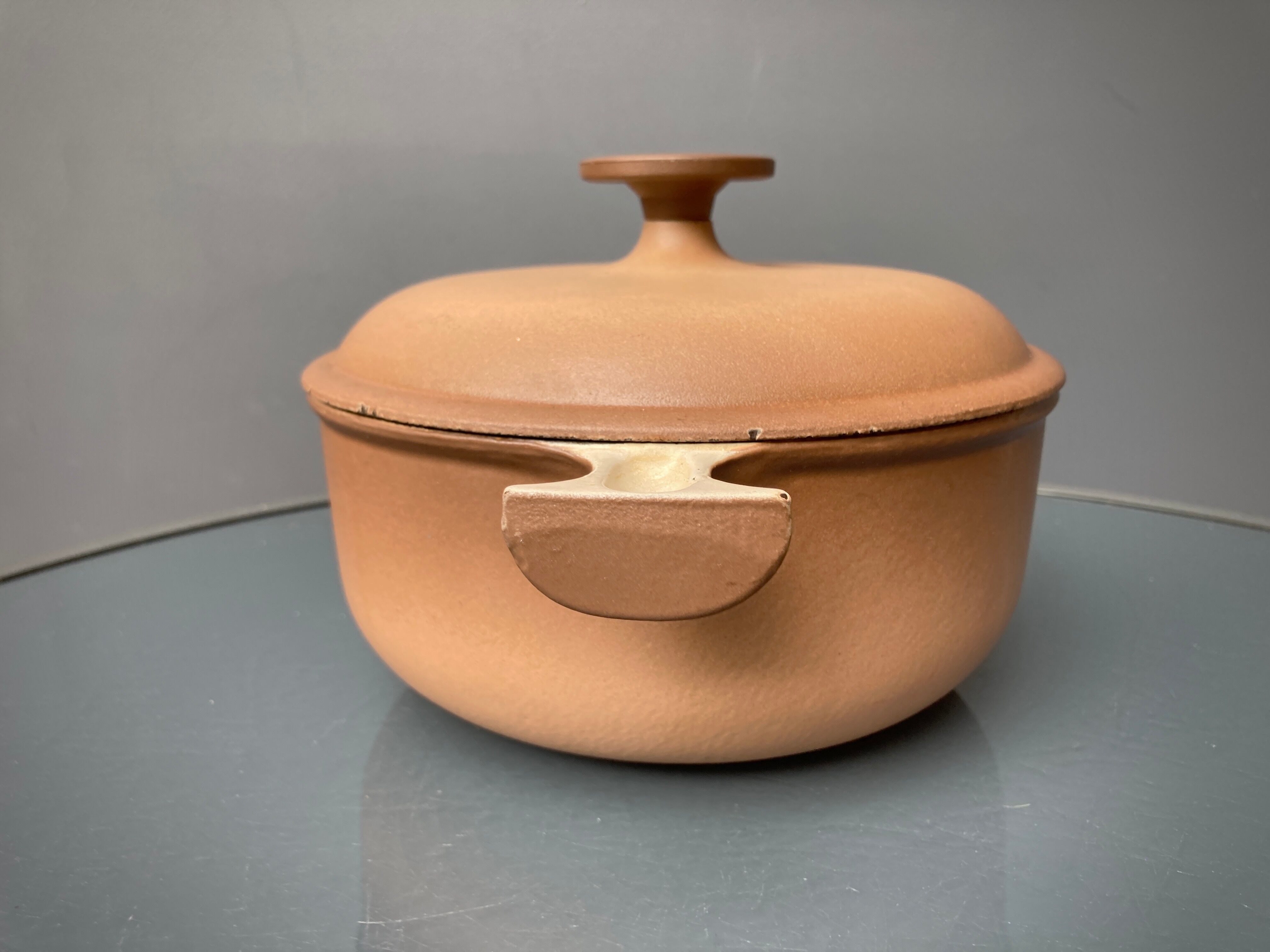 LE CREUSET COCOTTE Enzo Mari La Mama 17 Cm EUR 39,90 - FR