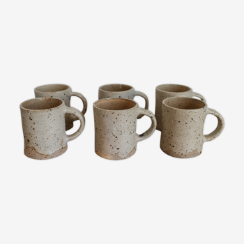 Grey sandstone mugs