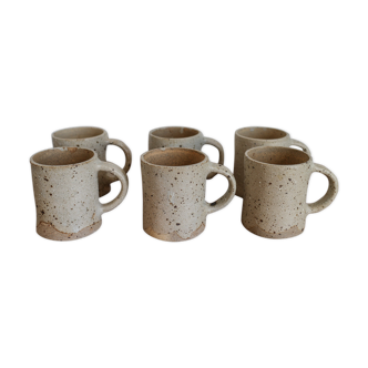 Grey sandstone mugs