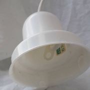 Suspension in white opaline Lita