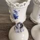 Duo de pots Capodimonte en porcelaine d'art et fleurs bleues