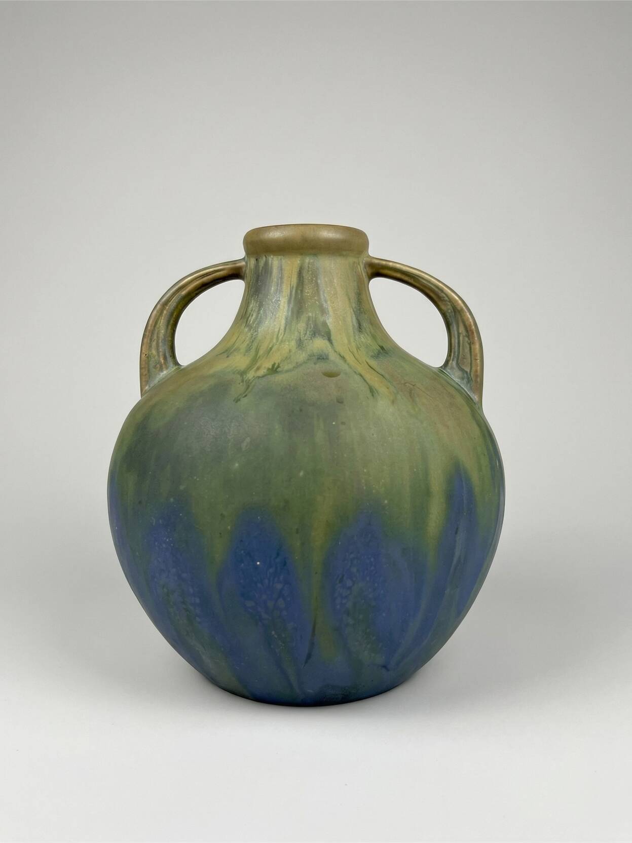 Art ceramic vase signed G. Méténier, France, circa 1960–1970.