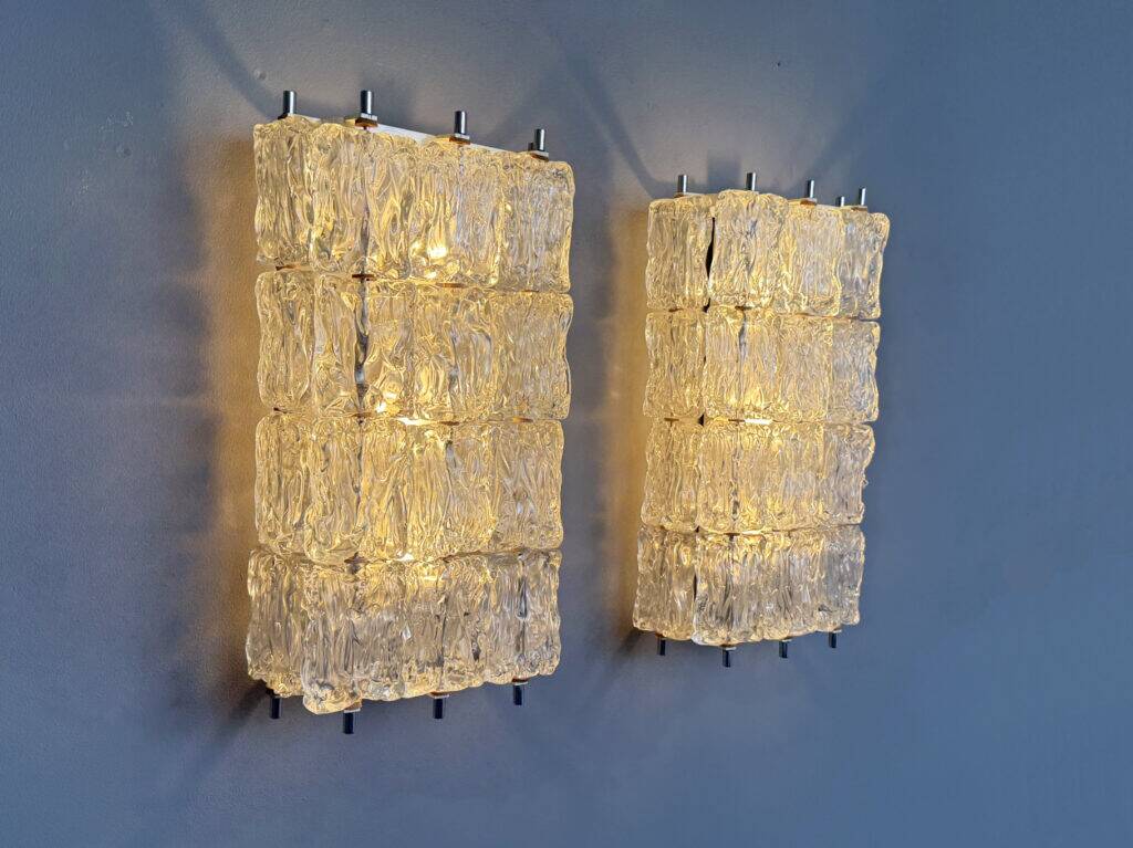 Pair of frosted glass wall sconces by Barovier & Toso, Italy, 1960s