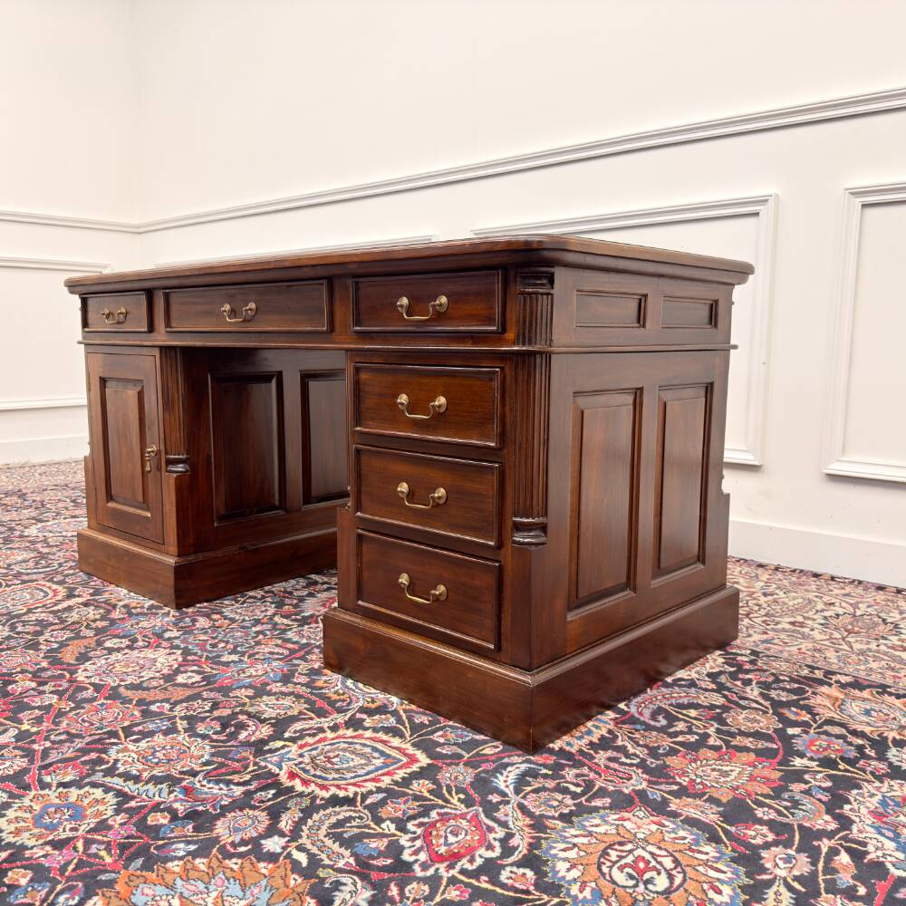 Classic English Chesterfield Desk