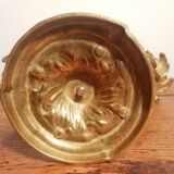 Paire de bougeoir style Louis XV rocaille en bronze doré