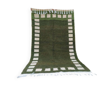 Beni Ouraine handwoven rug, traditional style, size 140 x 270 cm