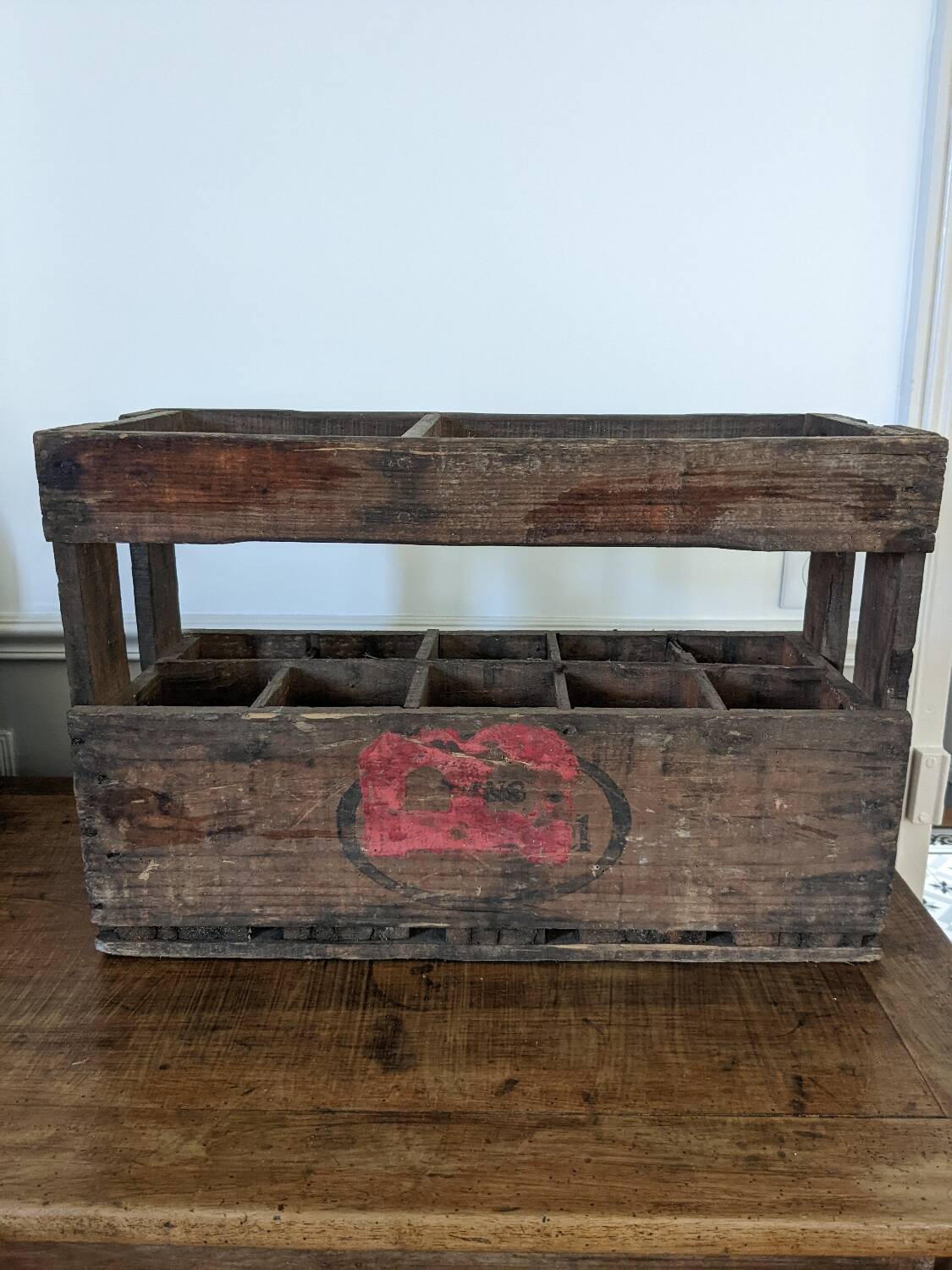 Wooden bottle holder