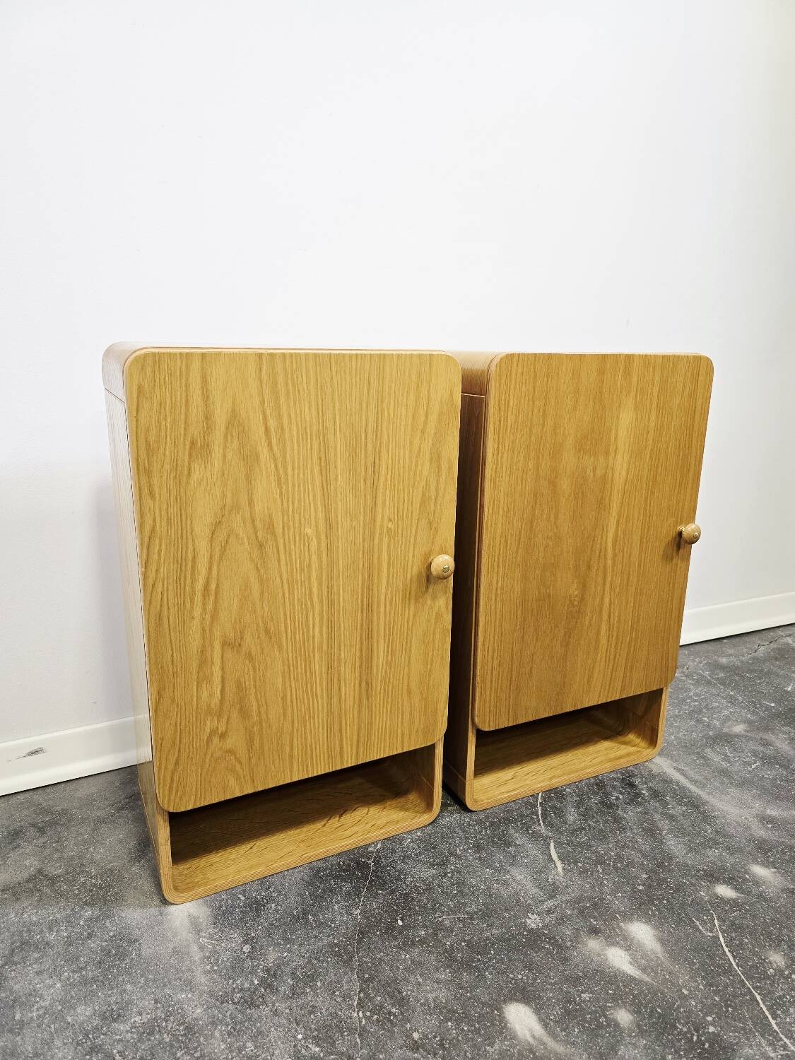 1980s wall cabinet