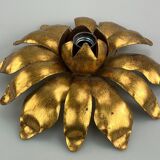 Wall sconce in brass