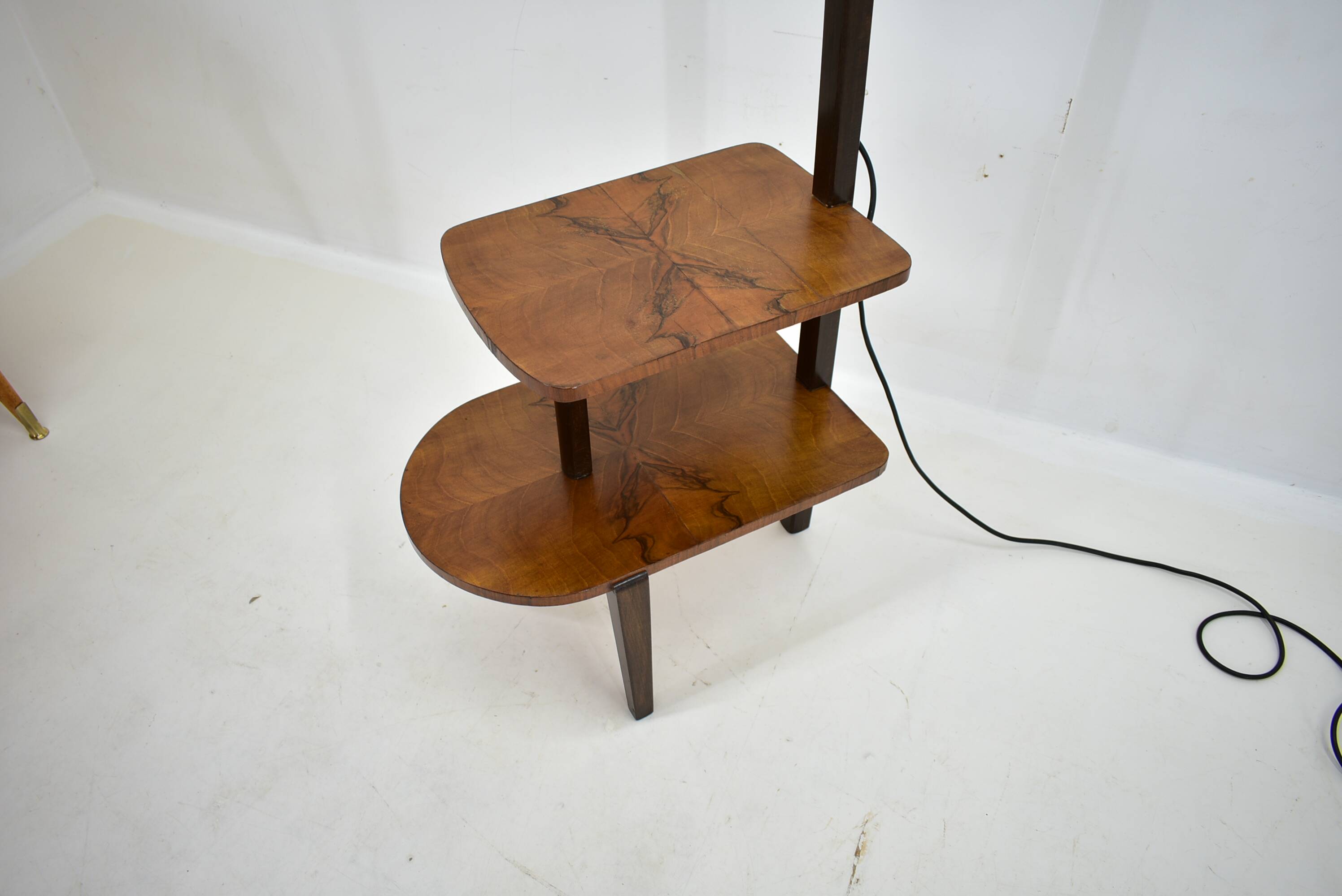 Lampe de sol Art Déco par Jindrich Halabala, années 1940.