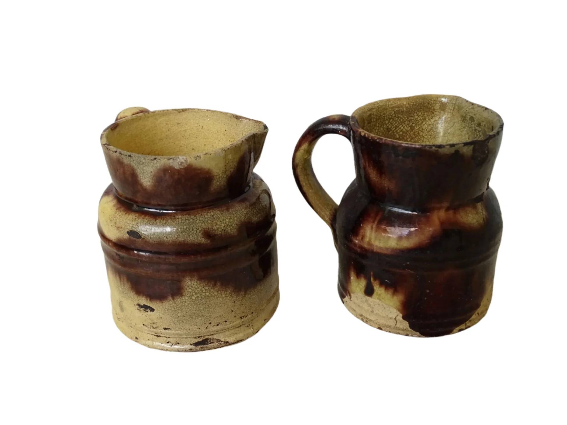 Petite paire de pichets anciens en céramique française de Dieulefit