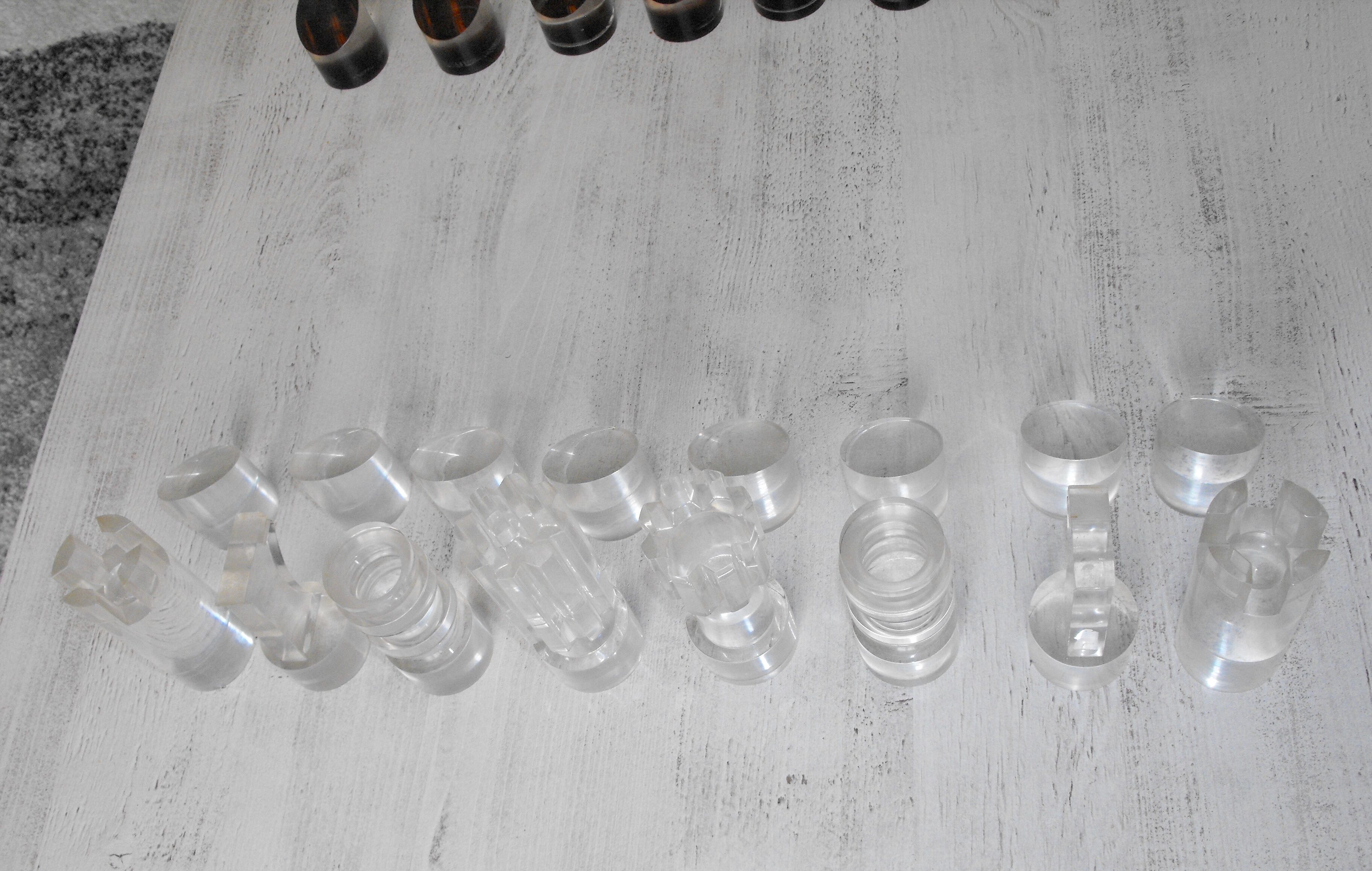 Michel Dumas chess game in altuglas 70s