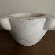 19th-century neo-classical mortar in XXL white marble