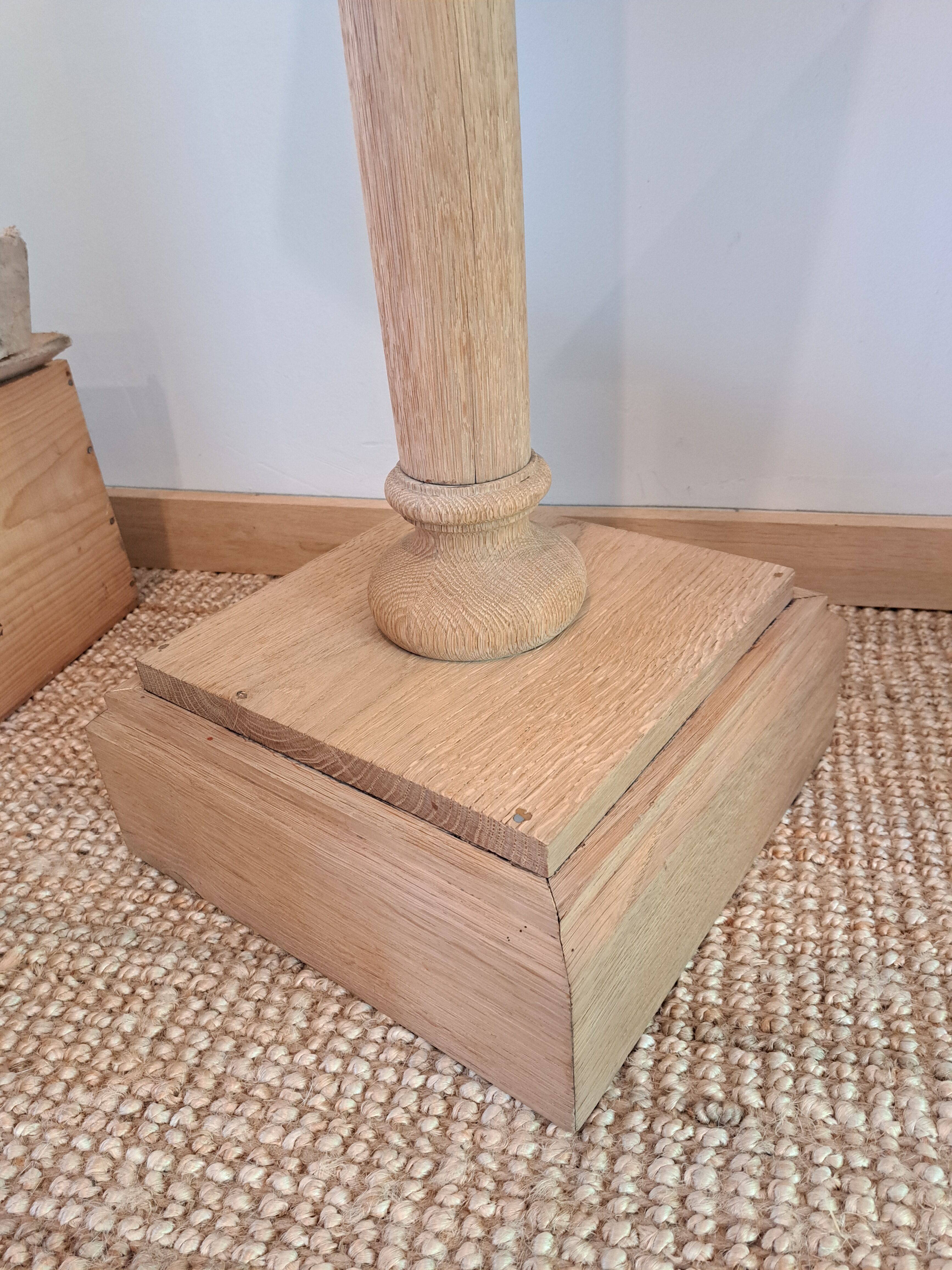 Light oak wood column