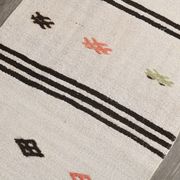 Tapis de couloir contemporain blanc et noir 2x9, 76x263 cm