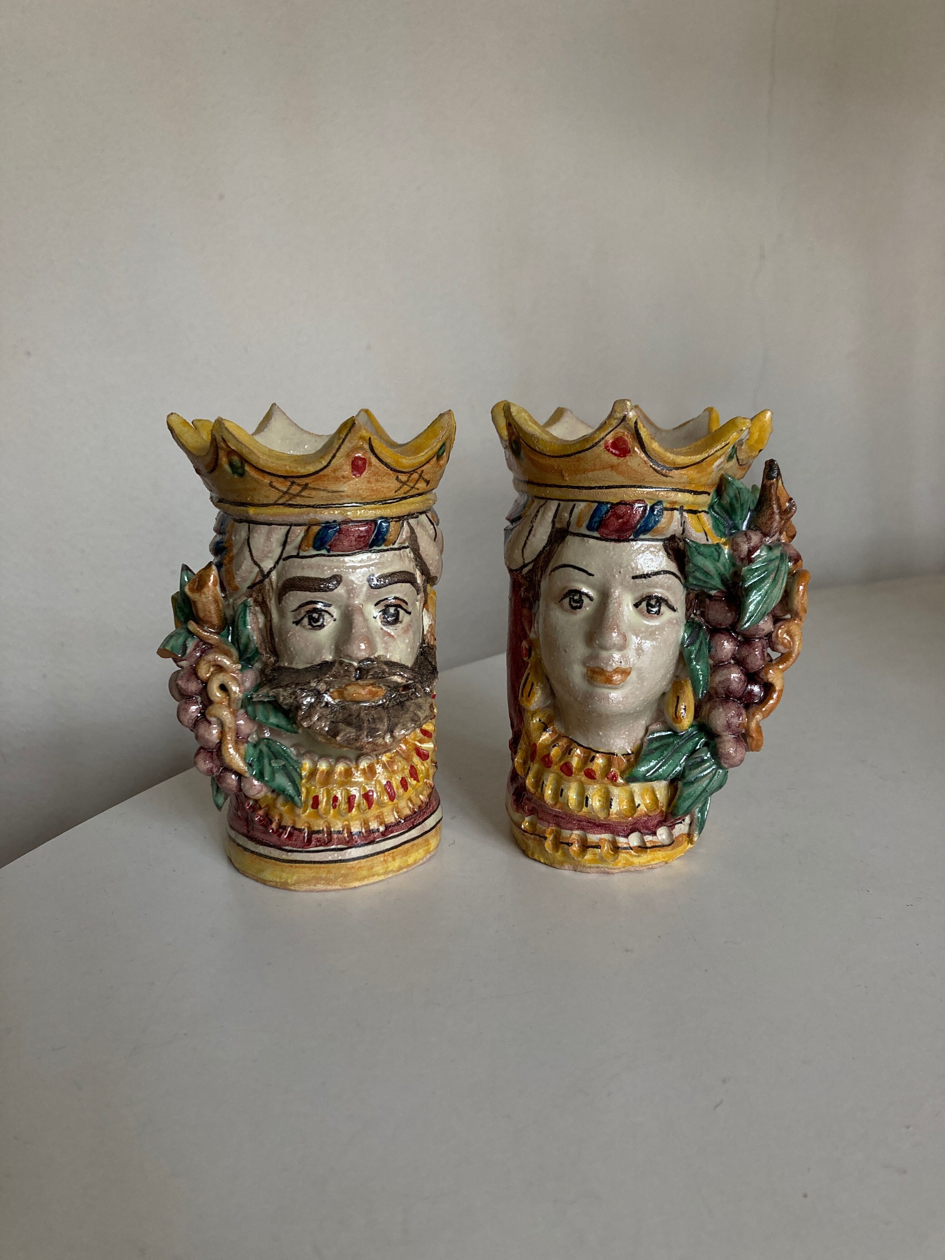 Pair of vases heads di Moro Caltagirone Italian design Sicily