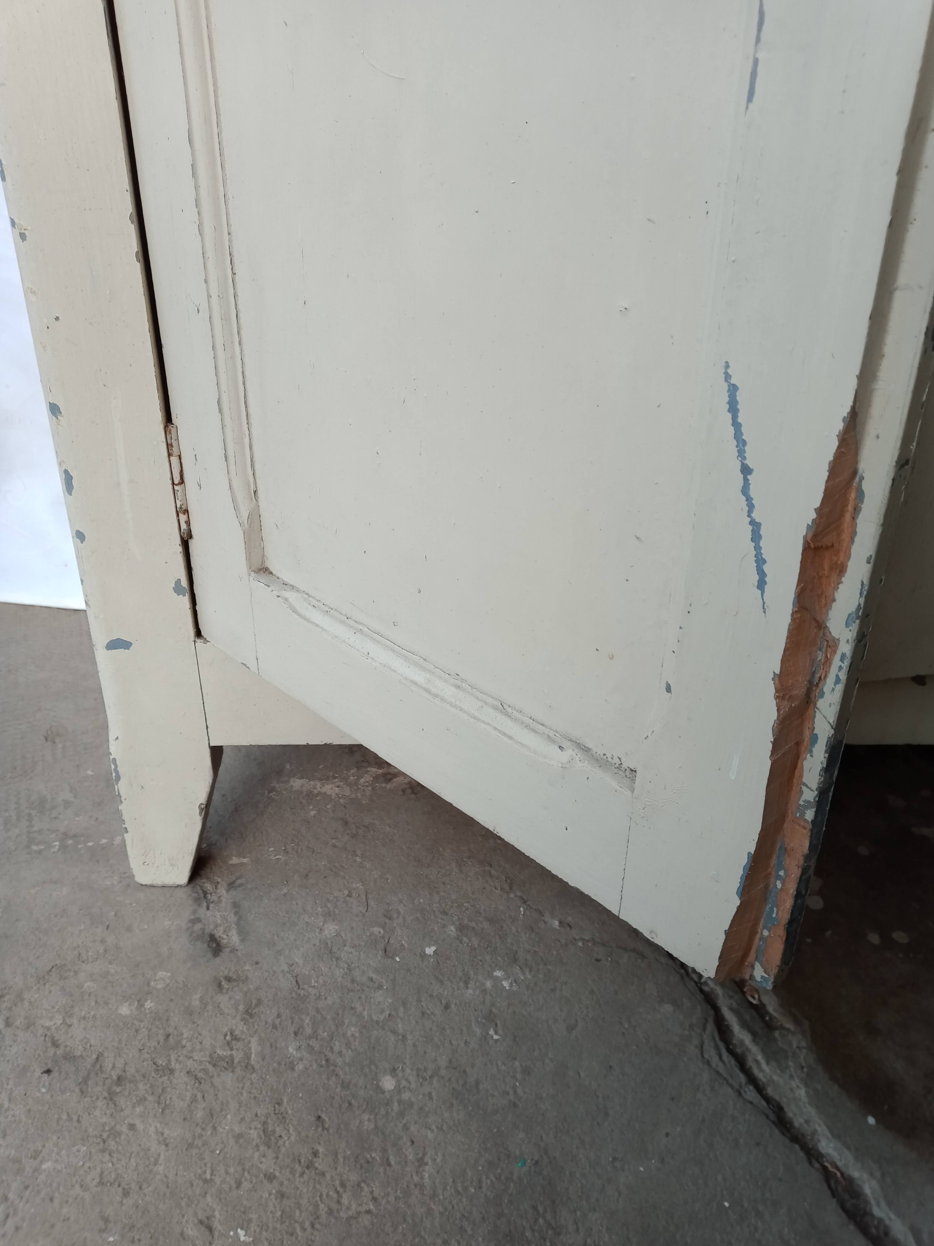 Parisian buffet with two doors and two drawers