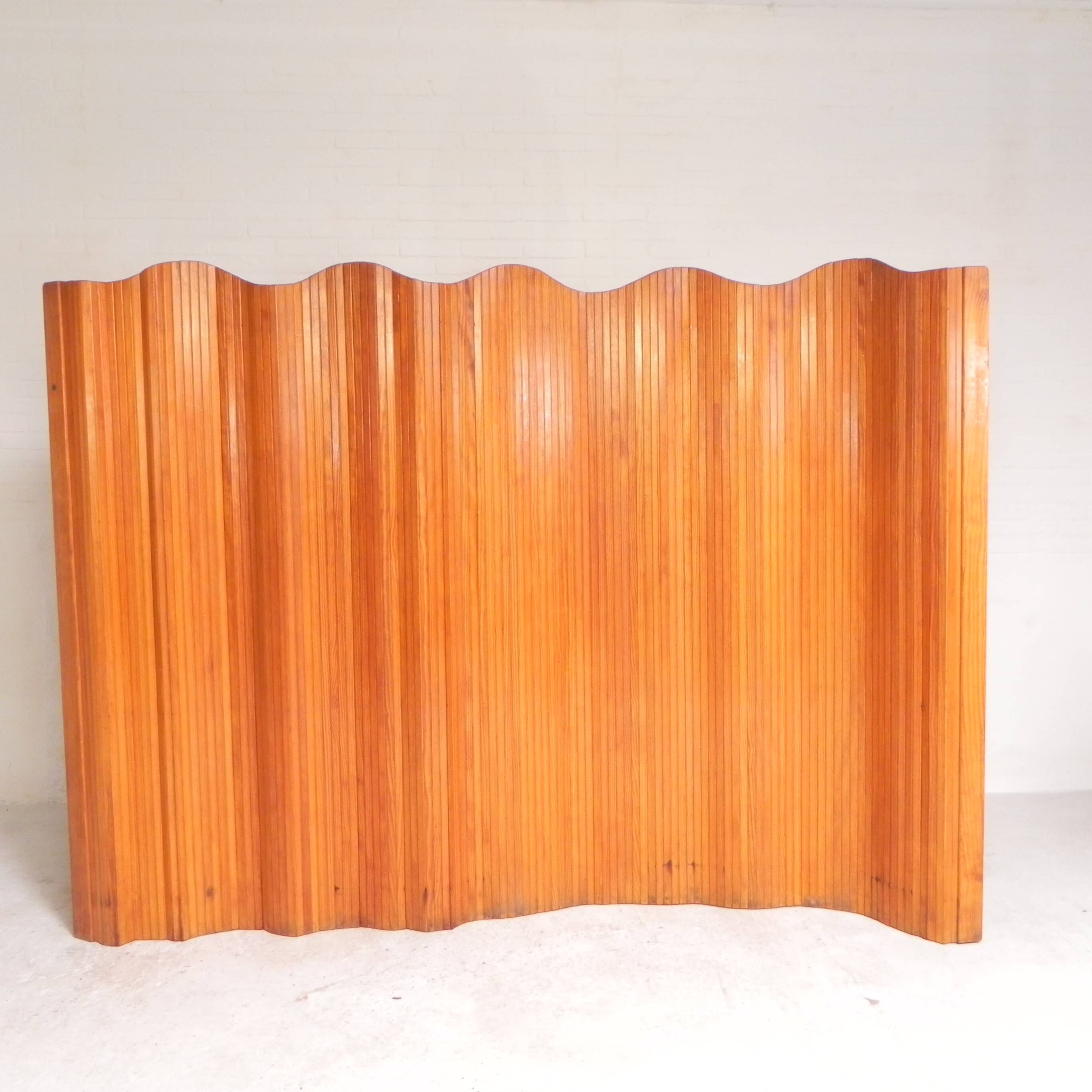 Large partition wall, Manufrance, Saint Etienne, 2.5 m, 1940s