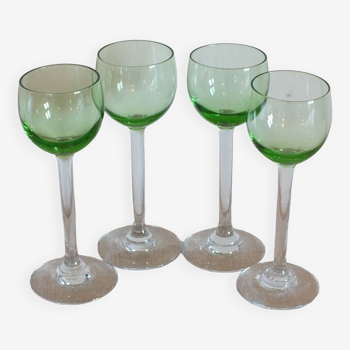 4 verres à liqueur anciens en ouraline