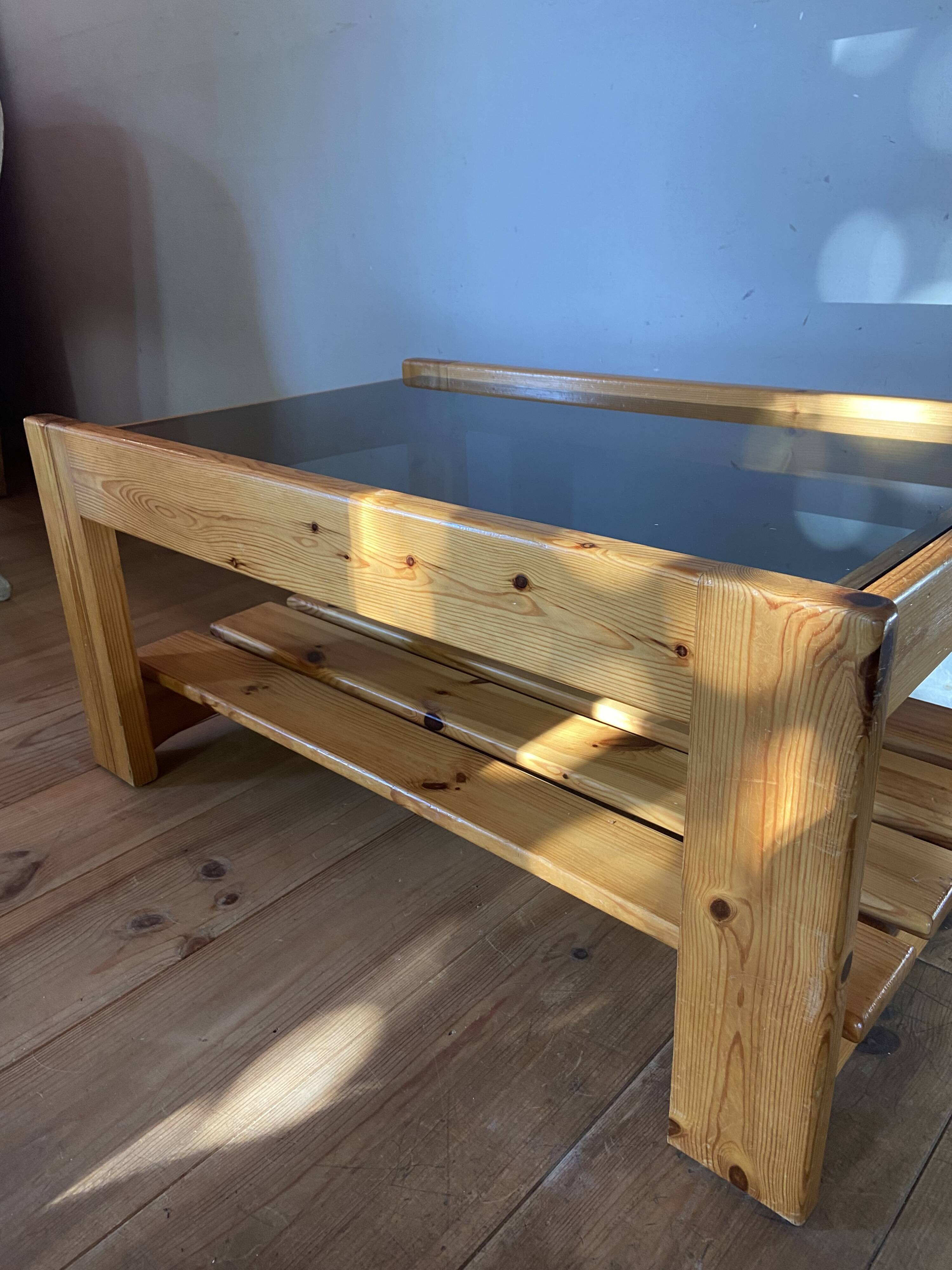 Vintage coffee table in pine and smoked glass