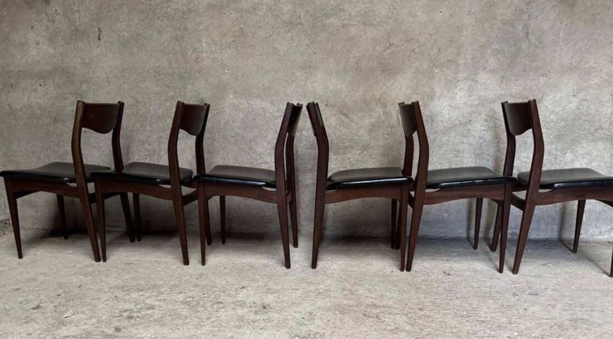 Series Set of 6 vintage Scandinavian rosewood chairs from the 1960s