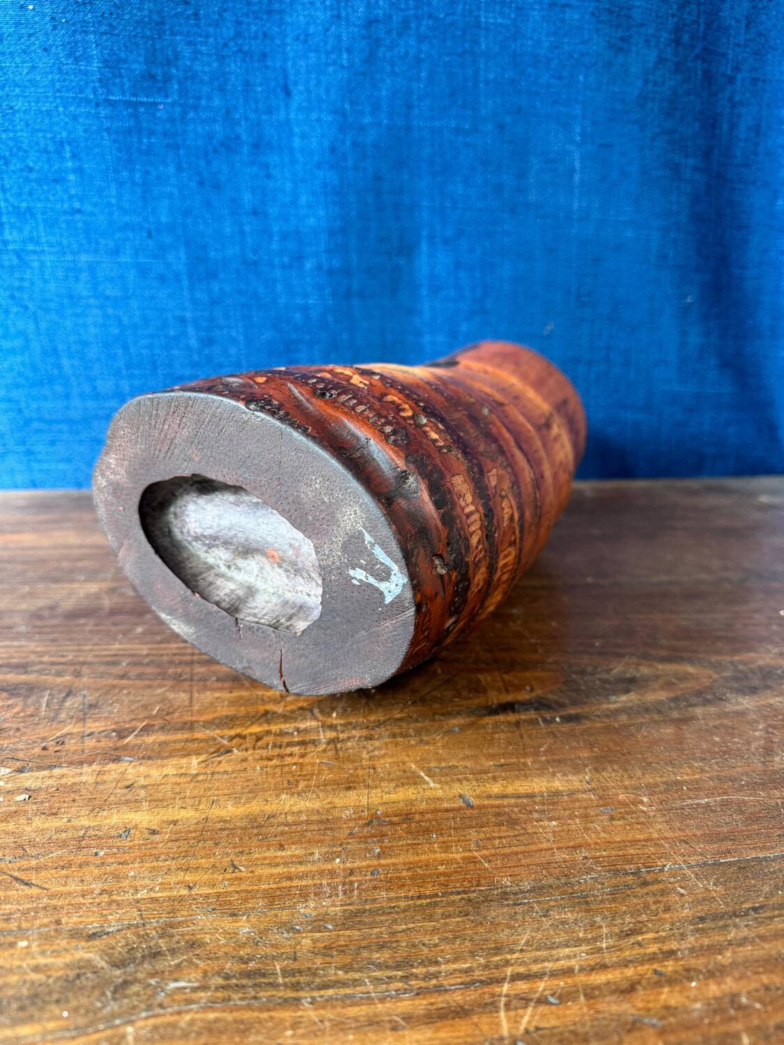 Pot à pinceaux en bambou sculpté. Chine, dynastie Qing, XIXe siècle