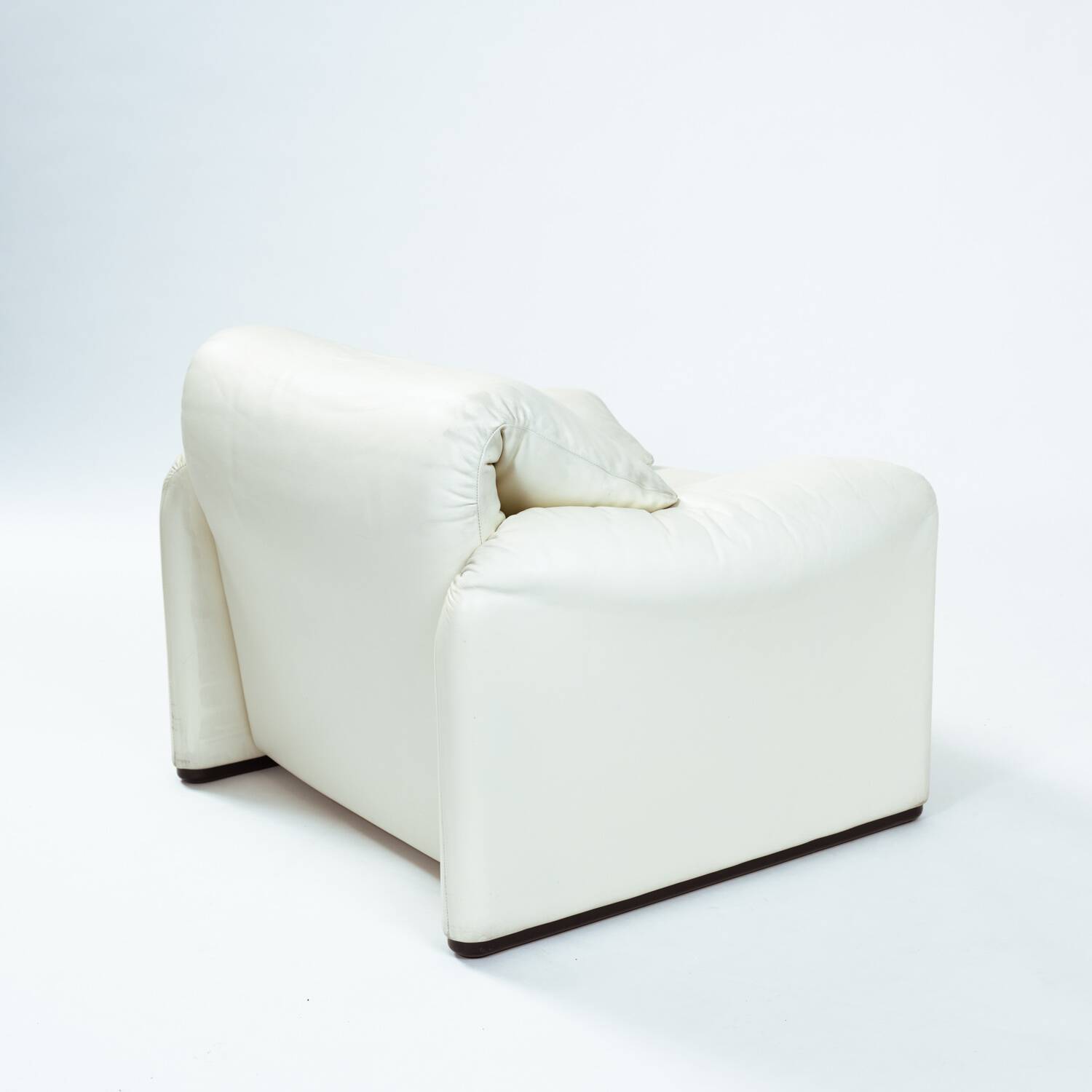 Chaise Maralunga de Vico Magistretti en cuir blanc